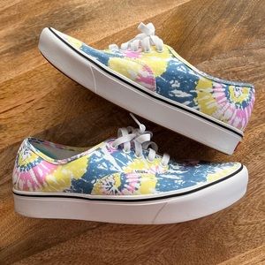 *Sold* Vans ComfyCush Multicolor Tie Dye - Size 10.5 men or 12 women - Used